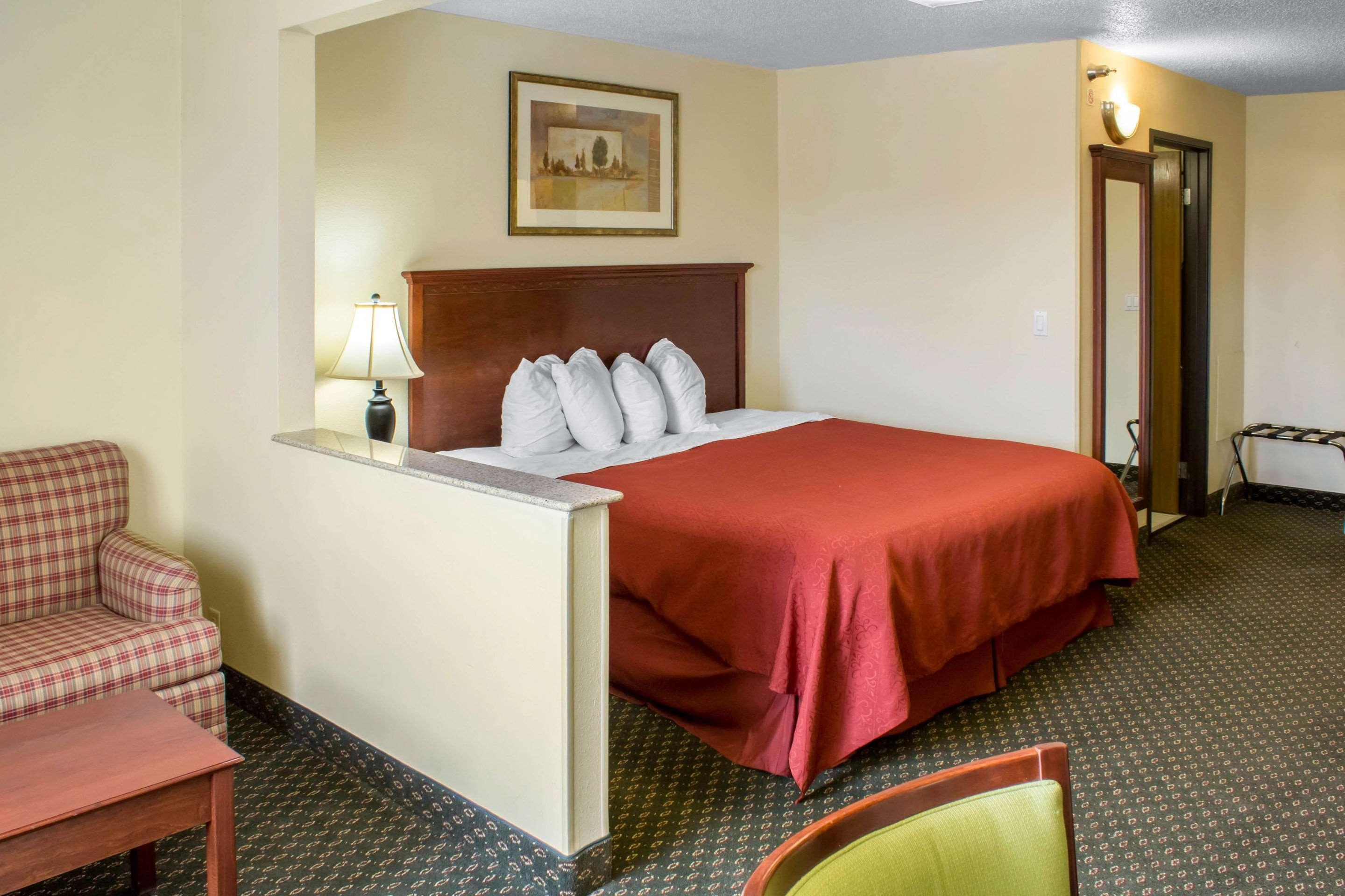 Quality Inn & Suites Sioux City Exterior photo