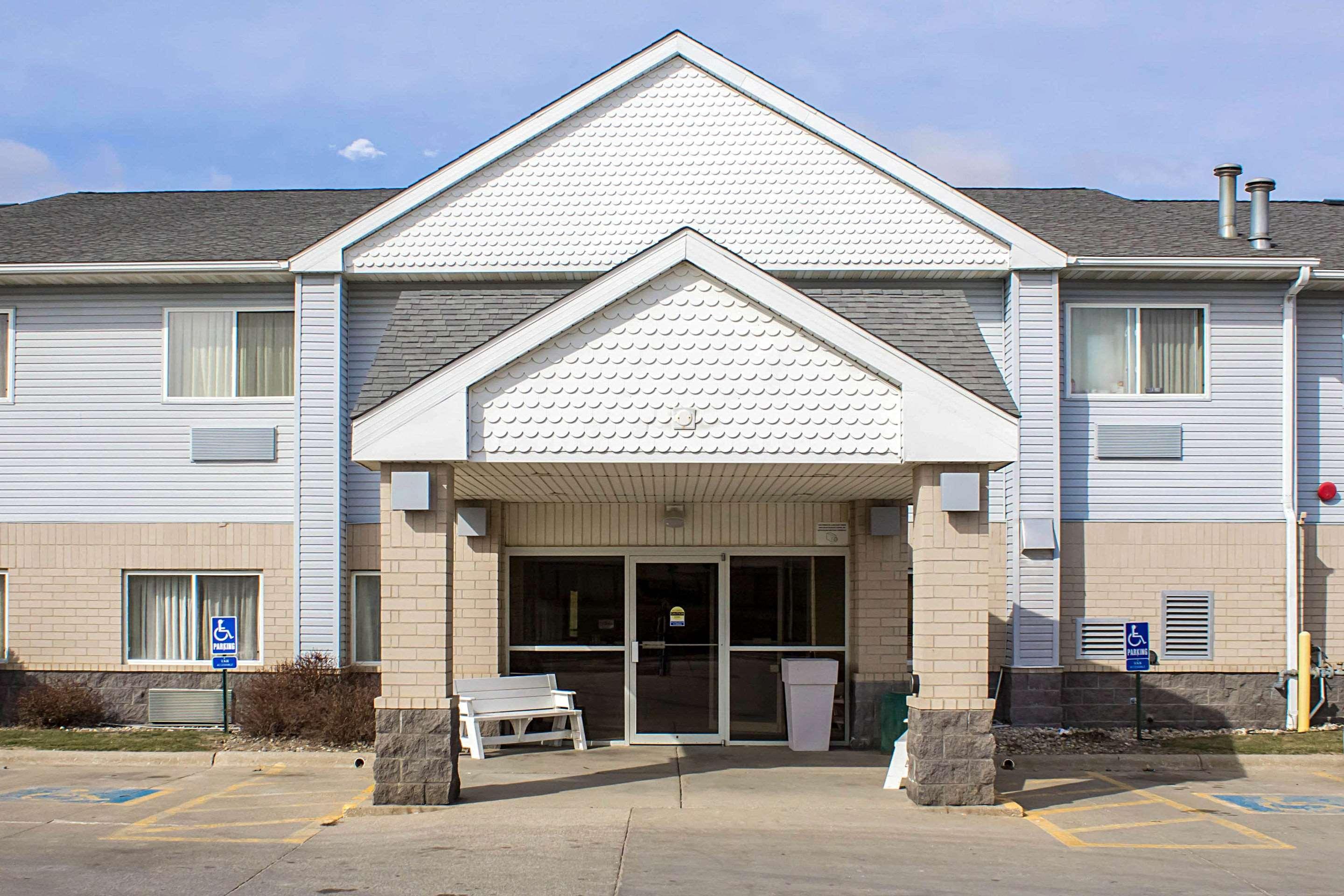 Quality Inn & Suites Sioux City Exterior photo